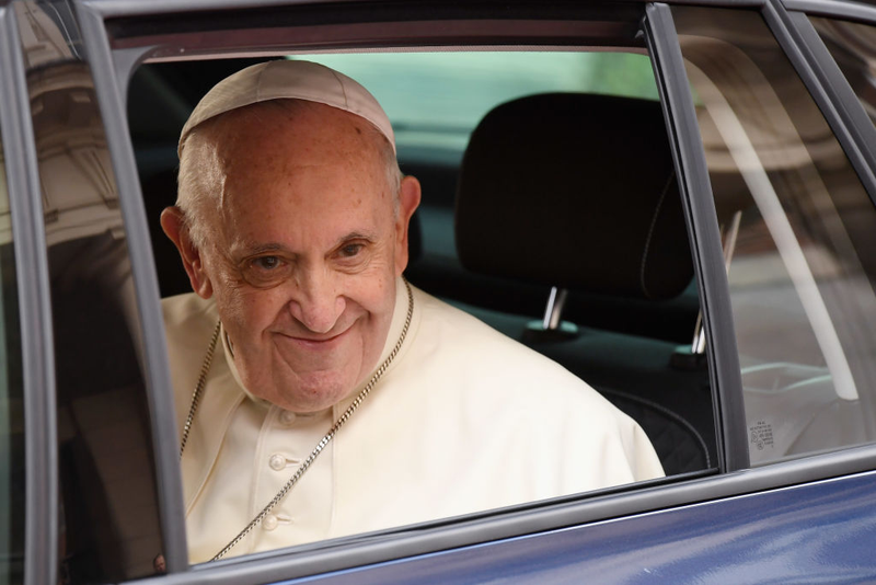 Illustration for article titled Here's The Pope Just Cruising In A Skoda Wagon